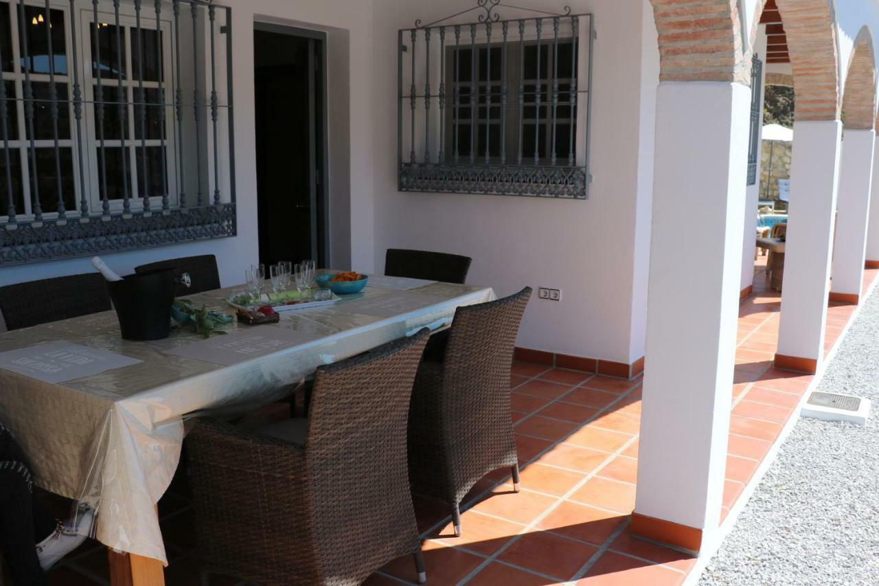 Casa Los Almendros Канильяс-де-Альбайда Экстерьер фото